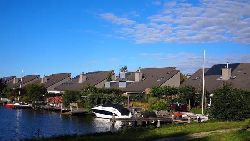 Moderne architectuur en stadscentrum van Almere