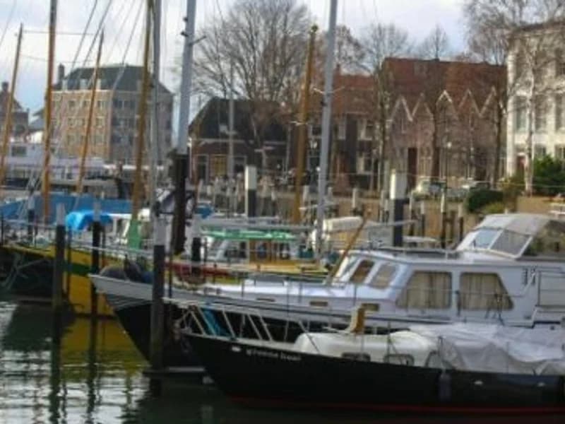 Vergelijk Dakdekkers in Dordrecht | VergelijkInDeBuurt.nl Vergelijk Dakdekkers Dordrecht